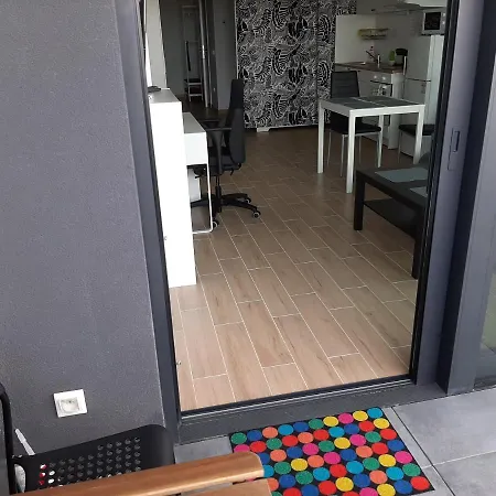 Cherry & Free Parking Apartman