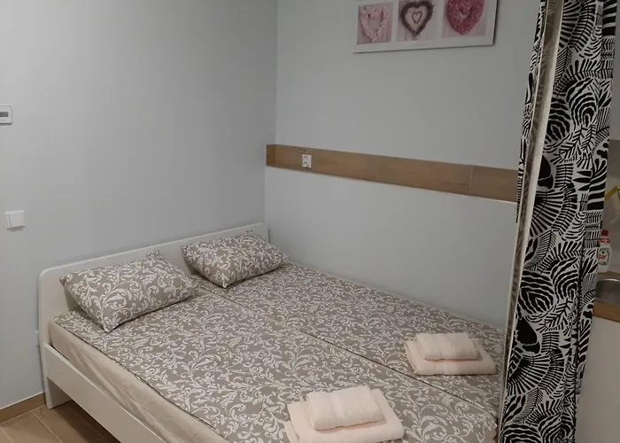 Cherry & Free Parking Братислава