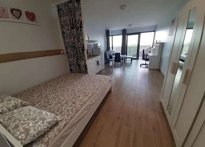 Cherry & Free Parking Apartmán *